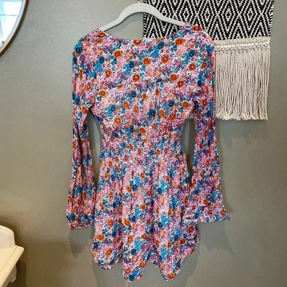 URBAN OUTFITTERS ELISE FLORAL SMOCKED DRESS S - Picture 4 of 6
